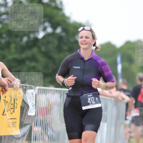 22.06.2025 - Viking Triathlon H.Heesch http://msf.ph/oto/8102029 22.06.2025 15:45:48 Laufen 292, 412 meine-sportfotos.de