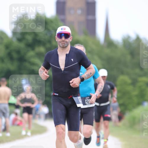 22.06.2025 - Viking Triathlon H.Heesch http://msf.ph/oto/8102036 22.06.2025 13:36:43 Laufen 125, 128, 173, 283 meine-sportfotos.de