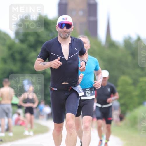 22.06.2025 - Viking Triathlon H.Heesch http://msf.ph/oto/8102053 22.06.2025 13:36:43 Laufen 125, 128, 173, 283 meine-sportfotos.de