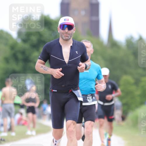 22.06.2025 - Viking Triathlon H.Heesch http://msf.ph/oto/8102054 22.06.2025 13:36:43 Laufen 125, 128, 173, 283 meine-sportfotos.de