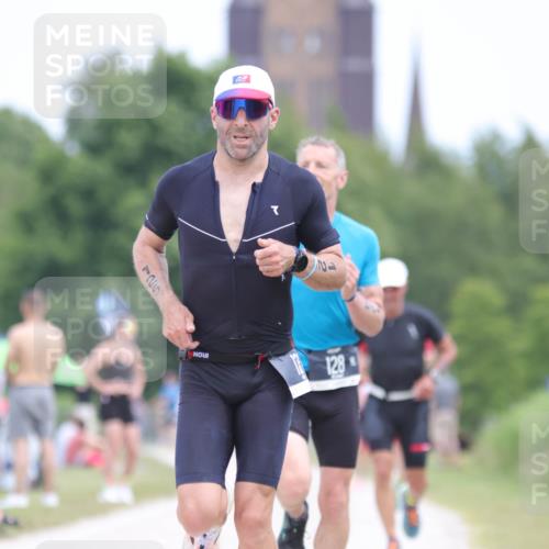 22.06.2025 - Viking Triathlon H.Heesch http://msf.ph/oto/8102061 22.06.2025 13:36:43 Laufen 125, 128, 173, 283 meine-sportfotos.de