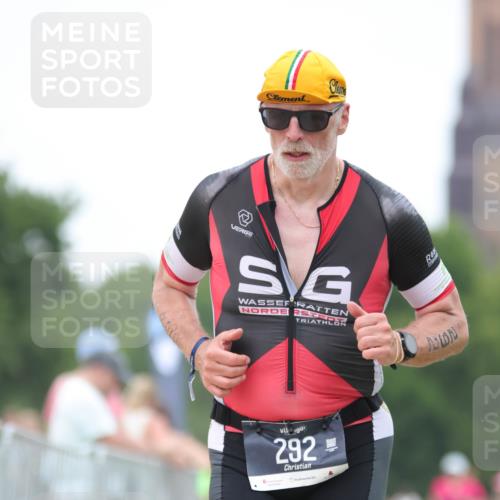 22.06.2025 - Viking Triathlon H.Heesch http://msf.ph/oto/8102068 22.06.2025 15:45:50 Laufen 292, 412 meine-sportfotos.de