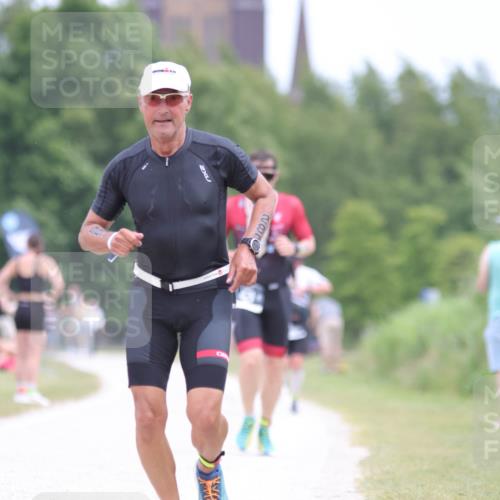 22.06.2025 - Viking Triathlon H.Heesch http://msf.ph/oto/8102081 22.06.2025 13:36:47 Laufen 125, 128, 283, 429 meine-sportfotos.de