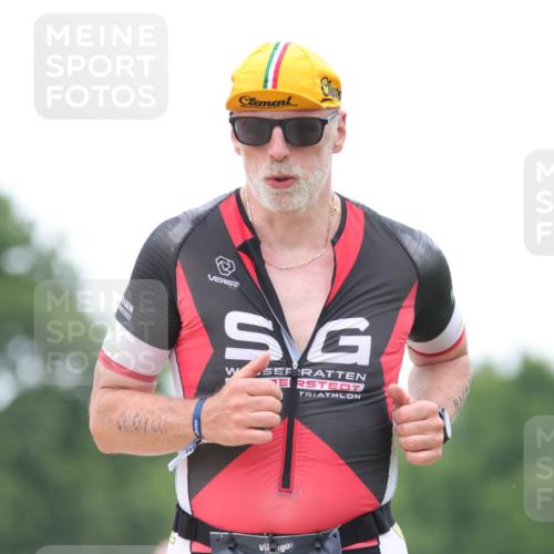 22.06.2025 - Viking Triathlon H.Heesch http://msf.ph/oto/8102112 22.06.2025 15:45:51 Laufen 292, 412 meine-sportfotos.de
