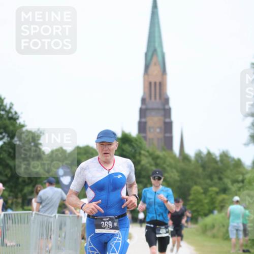 22.06.2025 - Viking Triathlon H.Heesch http://msf.ph/oto/8102280 22.06.2025 13:37:14 Laufen 369, 486 meine-sportfotos.de