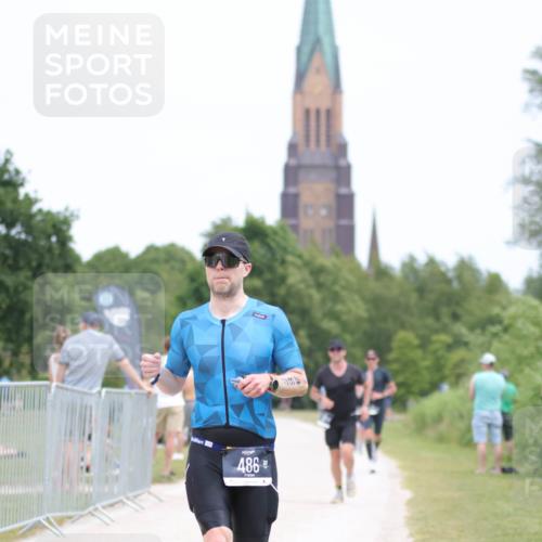22.06.2025 - Viking Triathlon H.Heesch http://msf.ph/oto/8102306 22.06.2025 13:37:16 Laufen 271, 369, 486 meine-sportfotos.de