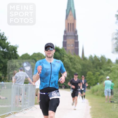 22.06.2025 - Viking Triathlon H.Heesch http://msf.ph/oto/8102321 22.06.2025 13:37:17 Laufen 271, 369, 486 meine-sportfotos.de
