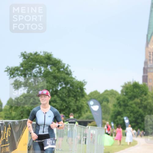 22.06.2025 - Viking Triathlon H.Heesch http://msf.ph/oto/8102335 22.06.2025 16:49:41 Laufen 477, 499 meine-sportfotos.de