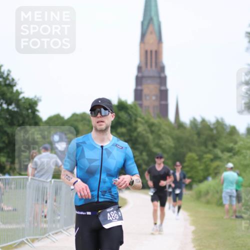 22.06.2025 - Viking Triathlon H.Heesch http://msf.ph/oto/8102337 22.06.2025 13:37:17 Laufen 271, 369, 486 meine-sportfotos.de