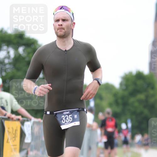 22.06.2025 - Viking Triathlon H.Heesch http://msf.ph/oto/8102339 22.06.2025 15:46:28 Laufen 335, 456 meine-sportfotos.de