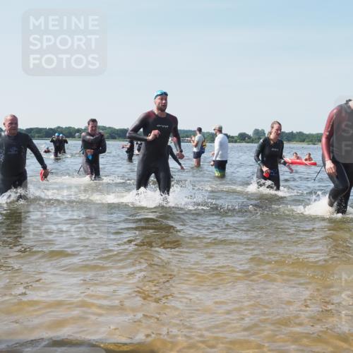 22.06.2025 - Viking Triathlon KatJ http://msf.ph/oto/8102370 22.06.2025 10:34:13 Schwimmen 46, 70, 294, 297, 429, 486, 527, 532, 618, 635 meine-sportfotos.de