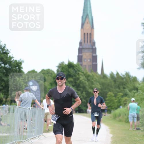 22.06.2025 - Viking Triathlon H.Heesch http://msf.ph/oto/8102376 22.06.2025 13:37:21 Laufen 271, 486, 520 meine-sportfotos.de