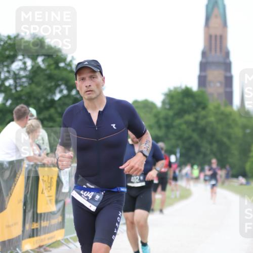 22.06.2025 - Viking Triathlon H.Heesch http://msf.ph/oto/8102408 22.06.2025 15:47:02 Laufen 204, 402 meine-sportfotos.de