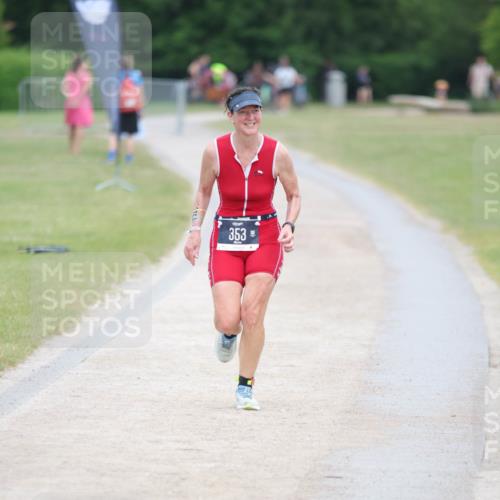 22.06.2025 - Viking Triathlon H.Heesch http://msf.ph/oto/8102474 22.06.2025 16:50:32 Laufen 213, 353 meine-sportfotos.de