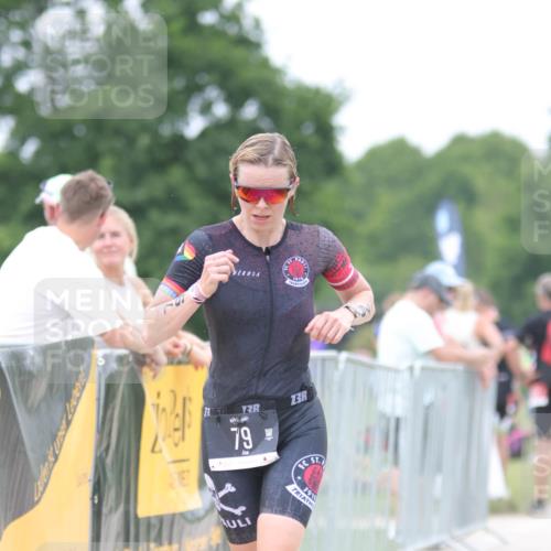 22.06.2025 - Viking Triathlon H.Heesch http://msf.ph/oto/8102485 22.06.2025 15:47:13 Laufen 79 meine-sportfotos.de