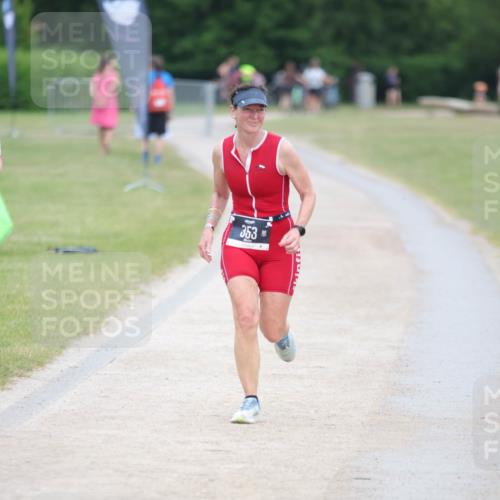 22.06.2025 - Viking Triathlon H.Heesch http://msf.ph/oto/8102523 22.06.2025 16:50:32 Laufen 213, 353 meine-sportfotos.de