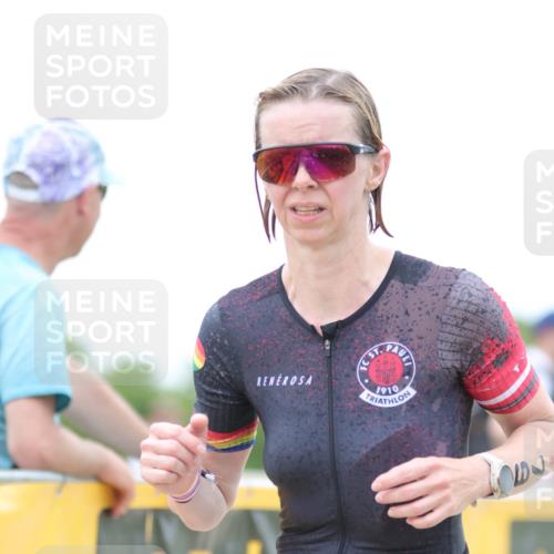 22.06.2025 - Viking Triathlon H.Heesch http://msf.ph/oto/8102543 22.06.2025 15:47:15 Laufen 79 meine-sportfotos.de
