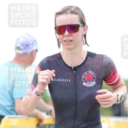 22.06.2025 - Viking Triathlon H.Heesch http://msf.ph/oto/8102546 22.06.2025 15:47:15 Laufen 79 meine-sportfotos.de