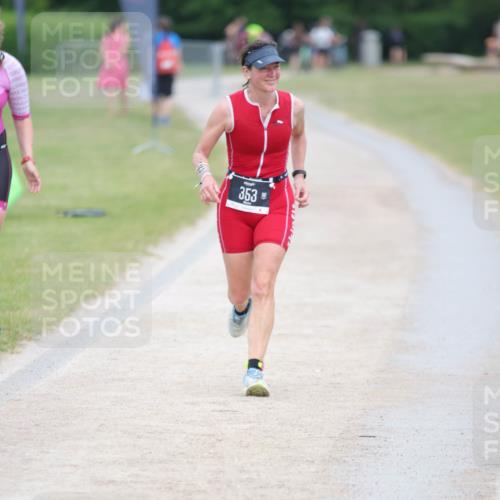 22.06.2025 - Viking Triathlon H.Heesch http://msf.ph/oto/8102559 22.06.2025 16:50:32 Laufen 213, 353 meine-sportfotos.de