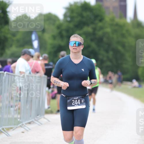 22.06.2025 - Viking Triathlon H.Heesch http://msf.ph/oto/8102566 22.06.2025 15:47:29 Laufen 244 meine-sportfotos.de