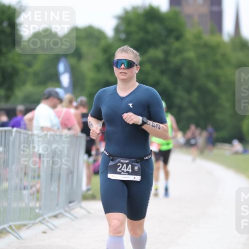22.06.2025 - Viking Triathlon H.Heesch http://msf.ph/oto/8102573 22.06.2025 15:47:30 Laufen 244 meine-sportfotos.de