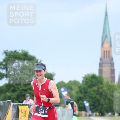 22.06.2025 - Viking Triathlon H.Heesch http://msf.ph/oto/8102618 22.06.2025 16:50:39 Laufen 213, 353 meine-sportfotos.de