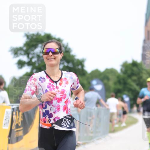 22.06.2025 - Viking Triathlon H.Heesch http://msf.ph/oto/8102680 22.06.2025 13:37:39 Laufen 181, 509 meine-sportfotos.de