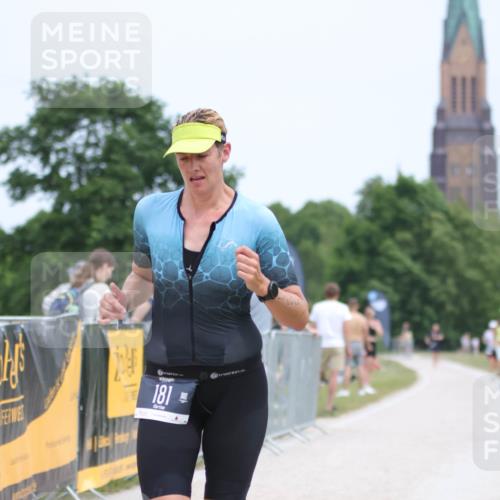 22.06.2025 - Viking Triathlon H.Heesch http://msf.ph/oto/8102756 22.06.2025 13:37:42 Laufen 181, 509 meine-sportfotos.de
