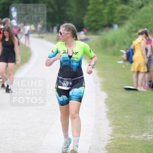22.06.2025 - Viking Triathlon H.Heesch http://msf.ph/oto/8102787 22.06.2025 15:48:24 Laufen 321 meine-sportfotos.de