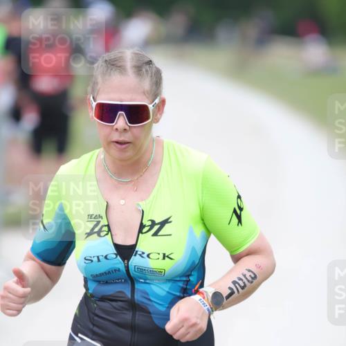 22.06.2025 - Viking Triathlon H.Heesch http://msf.ph/oto/8102821 22.06.2025 15:48:27 Laufen 321 meine-sportfotos.de