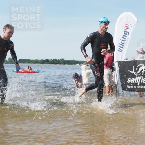 22.06.2025 - Viking Triathlon KatJ http://msf.ph/oto/8102877 22.06.2025 10:34:27 Schwimmen 294, 306, 341, 366, 430, 486, 520, 527, 546 meine-sportfotos.de