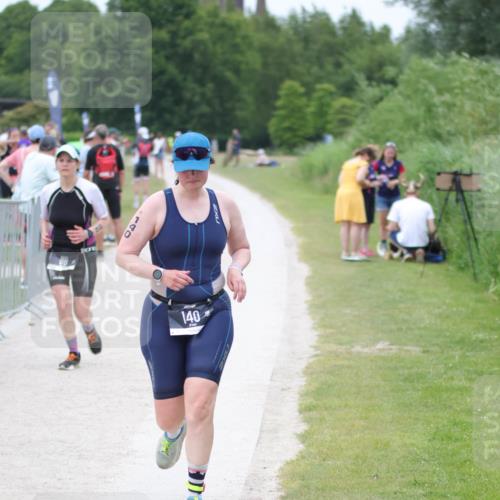 22.06.2025 - Viking Triathlon H.Heesch http://msf.ph/oto/8102886 22.06.2025 15:49:07 Laufen 86, 140 meine-sportfotos.de