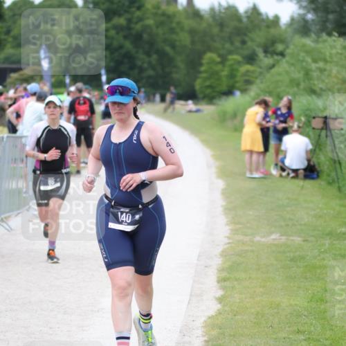 22.06.2025 - Viking Triathlon H.Heesch http://msf.ph/oto/8102900 22.06.2025 15:49:07 Laufen 86, 140 meine-sportfotos.de