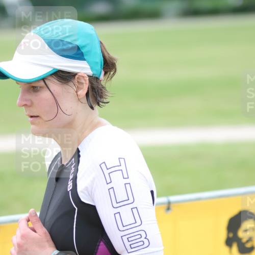 22.06.2025 - Viking Triathlon H.Heesch http://msf.ph/oto/8102956 22.06.2025 15:49:12 Laufen 86, 140 meine-sportfotos.de