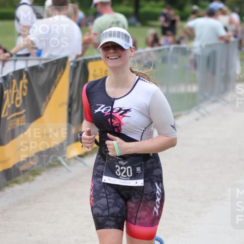 22.06.2025 - Viking Triathlon H.Heesch http://msf.ph/oto/8102992 22.06.2025 15:50:17 Laufen 249, 320 meine-sportfotos.de