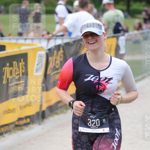 22.06.2025 - Viking Triathlon H.Heesch http://msf.ph/oto/8103006 22.06.2025 15:50:17 Laufen 249, 320 meine-sportfotos.de