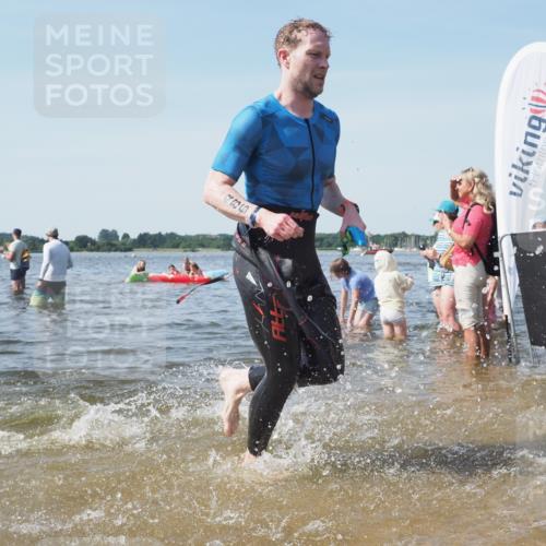 22.06.2025 - Viking Triathlon KatJ http://msf.ph/oto/8103018 22.06.2025 10:34:31 Schwimmen 247, 284, 306, 341, 366, 430, 486, 520, 546 meine-sportfotos.de