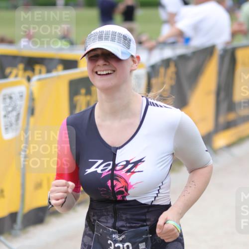 22.06.2025 - Viking Triathlon H.Heesch http://msf.ph/oto/8103024 22.06.2025 15:50:17 Laufen 249, 320 meine-sportfotos.de