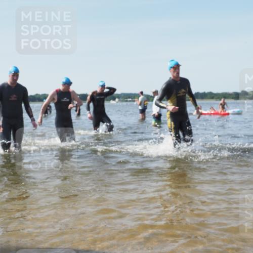 22.06.2025 - Viking Triathlon KatJ http://msf.ph/oto/8103049 22.06.2025 10:34:33 Schwimmen 114, 247, 284, 306, 323, 341, 366, 430, 486, 520, 546, 550 meine-sportfotos.de