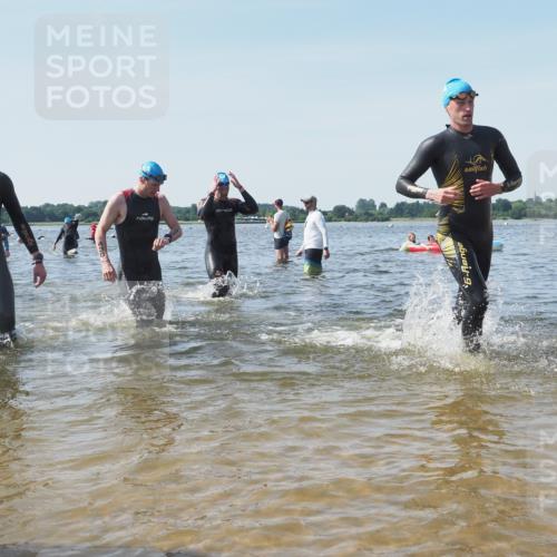 22.06.2025 - Viking Triathlon KatJ http://msf.ph/oto/8103062 22.06.2025 10:34:34 Schwimmen 114, 247, 284, 306, 323, 341, 366, 430, 520, 546, 550 meine-sportfotos.de