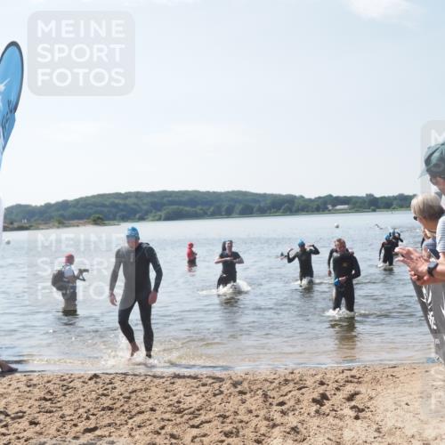 22.06.2025 - Viking Triathlon MichiJ http://msf.ph/oto/8103089 22.06.2025 10:46:20 Schwimmen 60, 121, 144, 213, 225, 406 meine-sportfotos.de