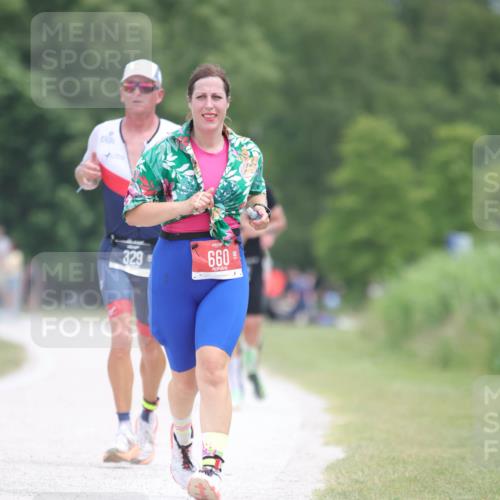 22.06.2025 - Viking Triathlon H.Heesch http://msf.ph/oto/8103102 22.06.2025 13:38:34 Laufen 328, 329, 660 meine-sportfotos.de