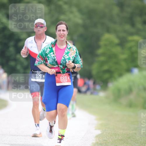 22.06.2025 - Viking Triathlon H.Heesch http://msf.ph/oto/8103106 22.06.2025 13:38:34 Laufen 328, 329, 660 meine-sportfotos.de