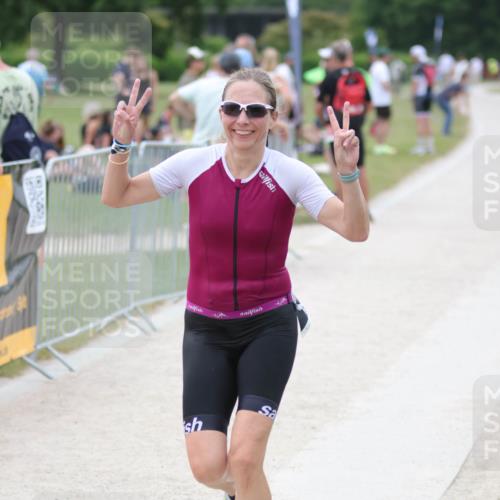 22.06.2025 - Viking Triathlon H.Heesch http://msf.ph/oto/8103117 22.06.2025 15:50:20 Laufen 249, 320 meine-sportfotos.de