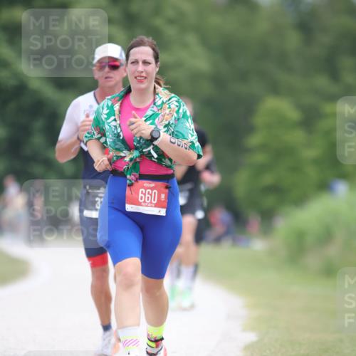 22.06.2025 - Viking Triathlon H.Heesch http://msf.ph/oto/8103119 22.06.2025 13:38:35 Laufen 329, 660 meine-sportfotos.de