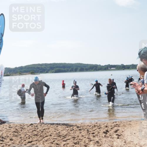 22.06.2025 - Viking Triathlon MichiJ http://msf.ph/oto/8103122 22.06.2025 10:46:21 Schwimmen 60, 121, 144, 213, 225, 406 meine-sportfotos.de