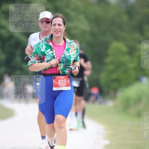 22.06.2025 - Viking Triathlon H.Heesch http://msf.ph/oto/8103139 22.06.2025 13:38:35 Laufen 329, 660 meine-sportfotos.de