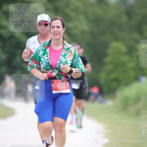 22.06.2025 - Viking Triathlon H.Heesch http://msf.ph/oto/8103144 22.06.2025 13:38:35 Laufen 329, 660 meine-sportfotos.de