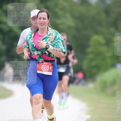 22.06.2025 - Viking Triathlon H.Heesch http://msf.ph/oto/8103155 22.06.2025 13:38:35 Laufen 329, 660 meine-sportfotos.de