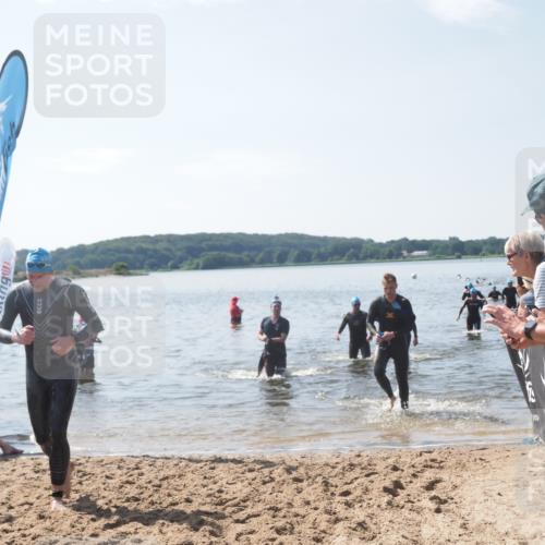 22.06.2025 - Viking Triathlon MichiJ http://msf.ph/oto/8103156 22.06.2025 10:46:22 Schwimmen 60, 121, 144, 213, 225, 406 meine-sportfotos.de